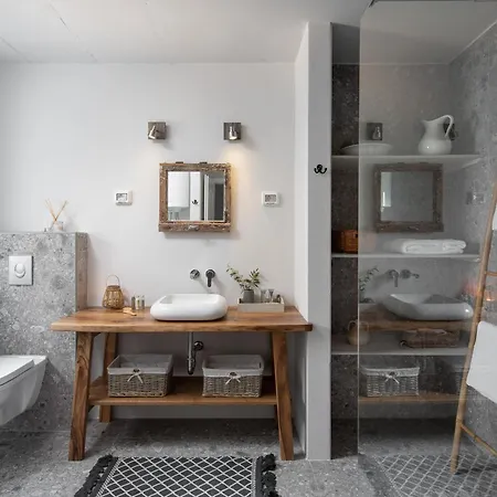 וילה Stunning In With Outdoor Swimming Pool, Wifi And 3 Bedrooms Cepljani